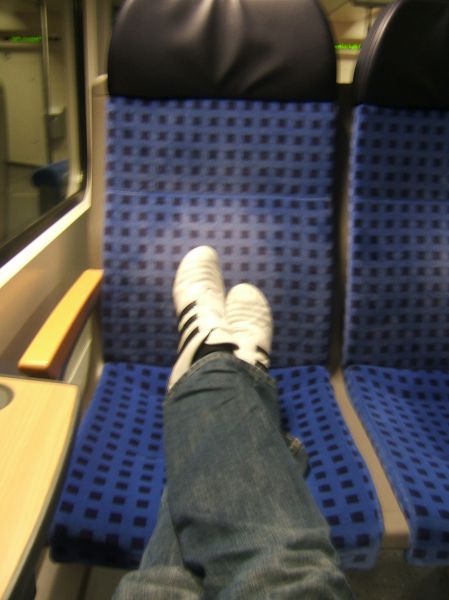 Morgens gegen 5 Uhr im Zug nach Berlin
